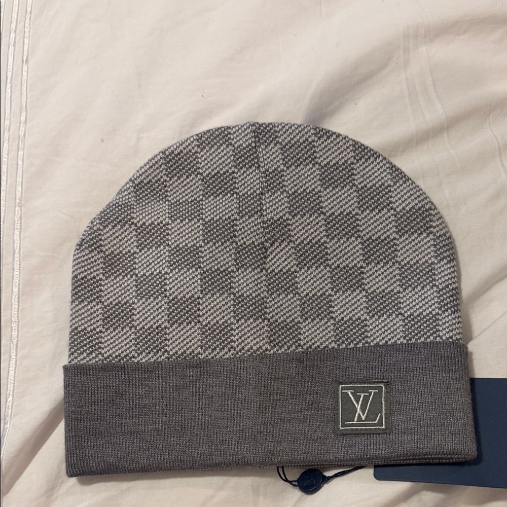 Gray Checkered Knit Hat